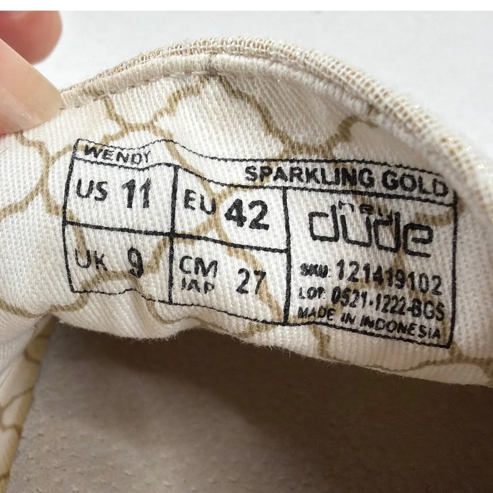 Hey Dude Wendy Sparkling Gold Slip On Loafers Womens 11 Cream Metallic 121419102